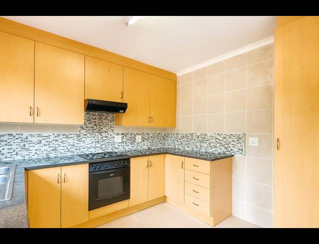 3 BEDROOM TOWNHOUSE FOR SALE IN EQUESTRIA